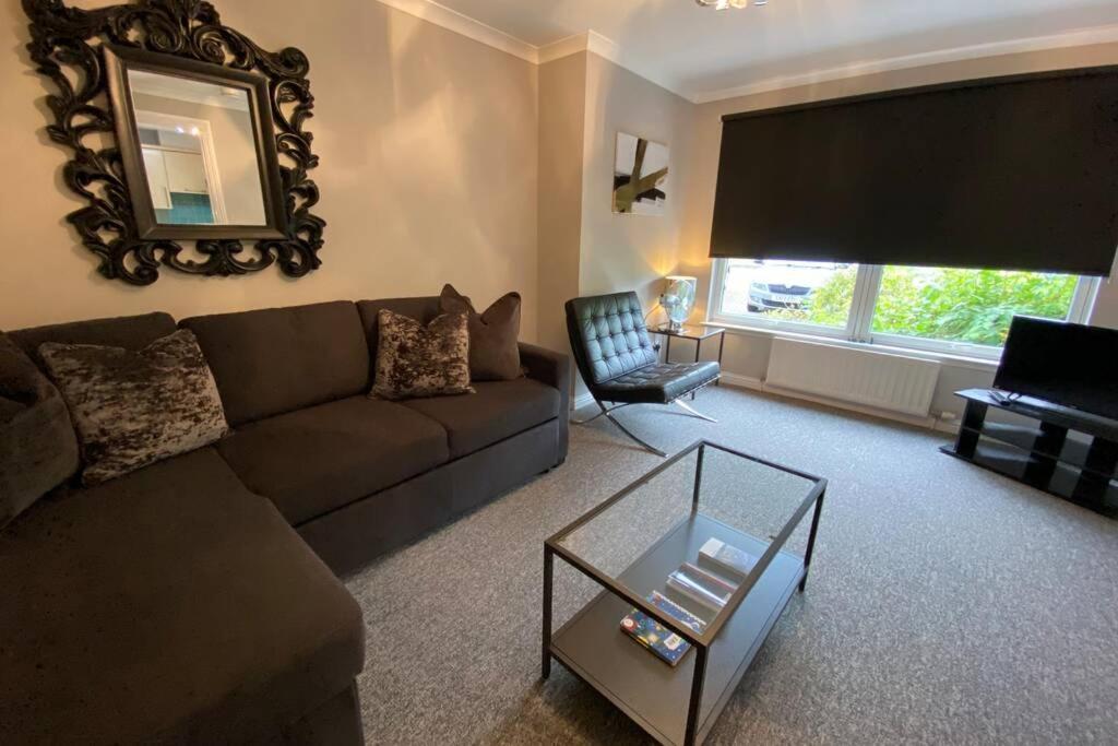 Peter Pan Apartment In The Heart Of Inverness Dalneigh Exterior photo